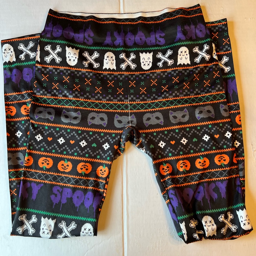 Fun Halloween Leggings Size Medium (7/9)